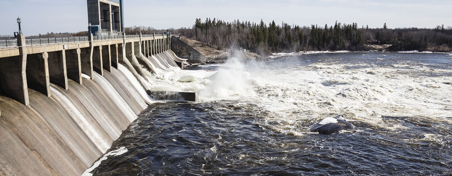 bnr-Dam-ThinkstockPhotos-530509686