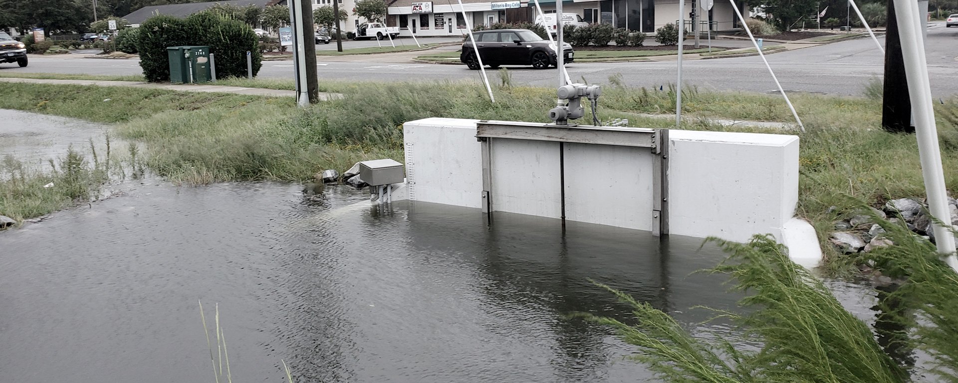 bnr001a-VA-Beach-Sluice-Gate-Flood-Control