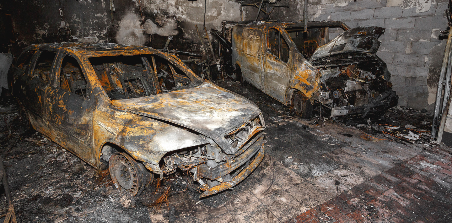 img-battery-storage-fire-safety-cars-garage